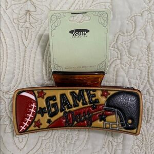 ICON COLLECTION Brown Hair Clip with Game Day Design